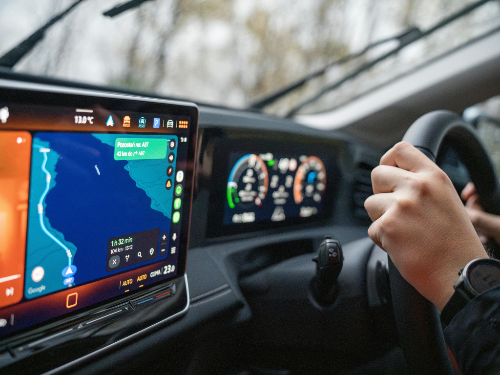 Vehicular Safety Technology Singapore Worksite: 4 Compared
